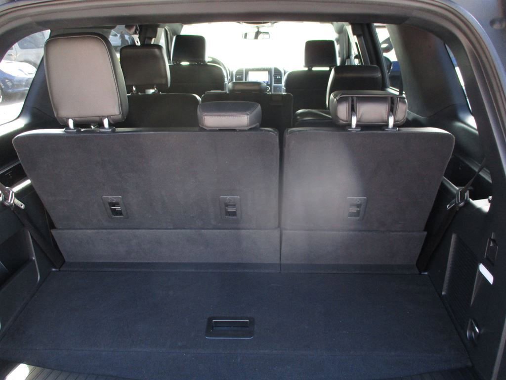 Used 2021 Ford Expedition XLT image 4