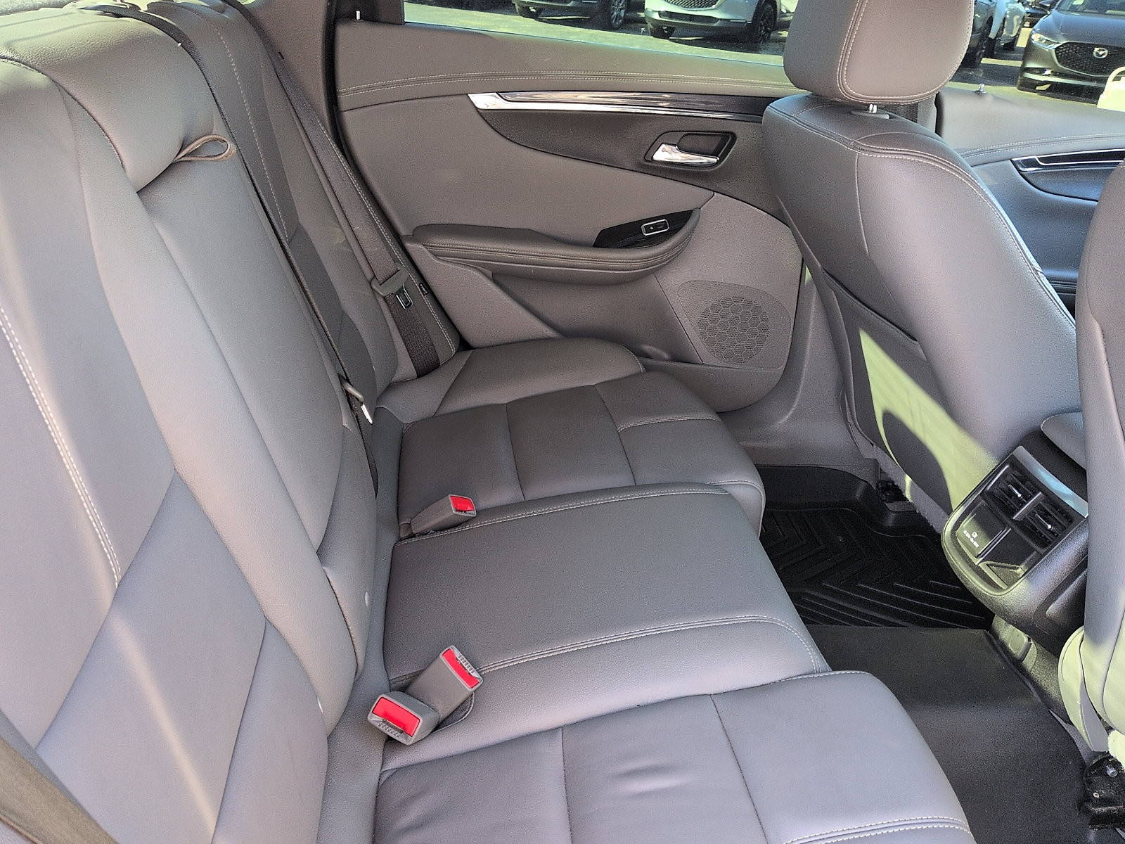 Used 2019 Chevrolet Impala LT w/ Sunroof and Spoiler Package FWD image 8