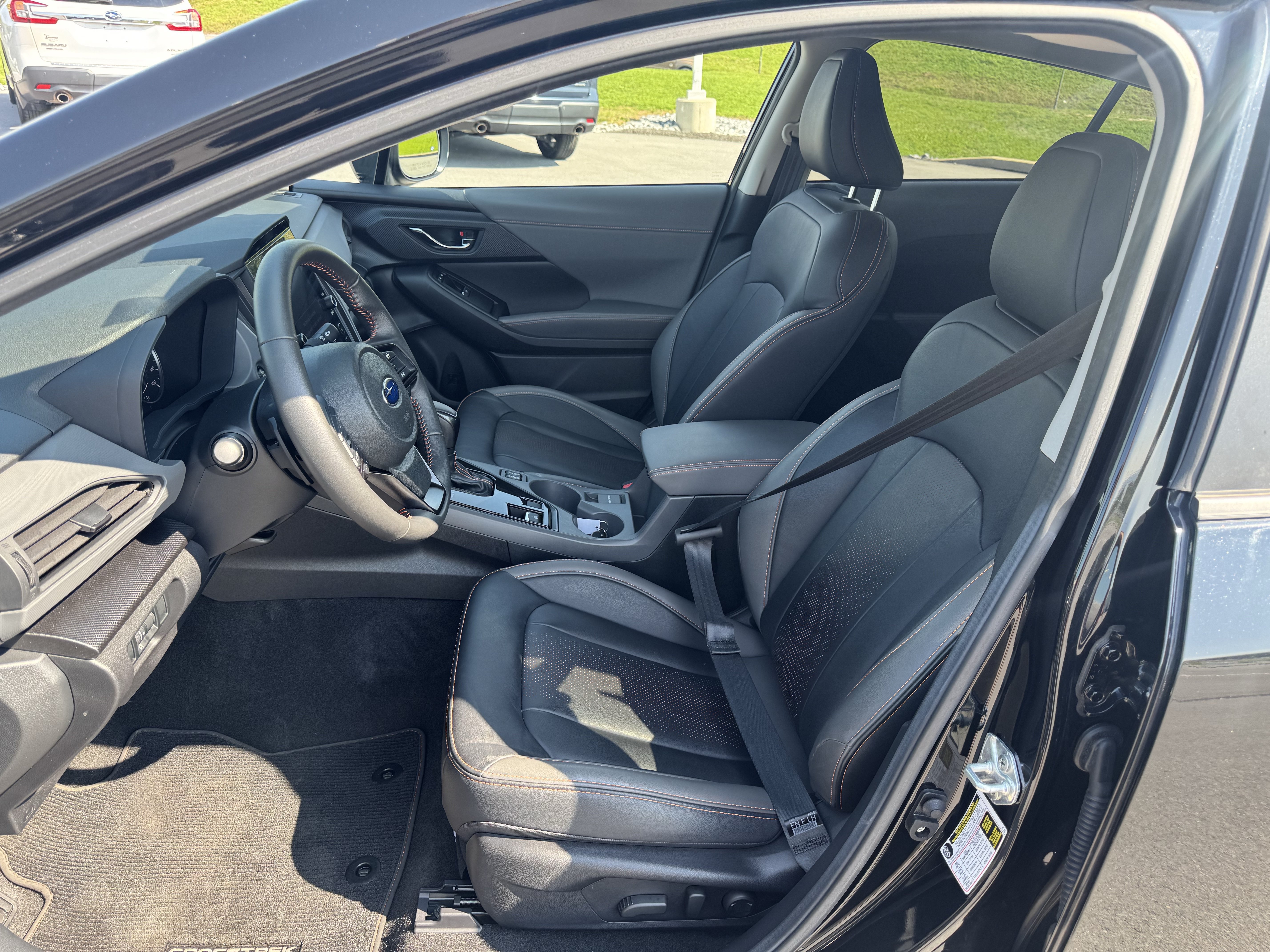 Certified 2025 Subaru Crosstrek 2.5i Limited AWD/4WD image 12