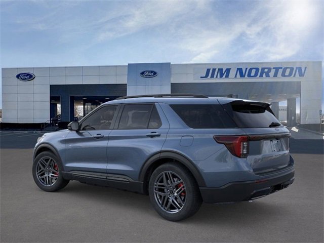 New 2026 Ford Explorer ST-Line w/ ST-Line Street Pack image 4