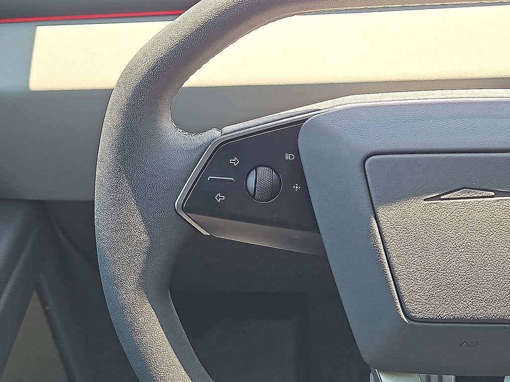 Used 2024 Tesla Cybertruck AWD Crew Cab image 17