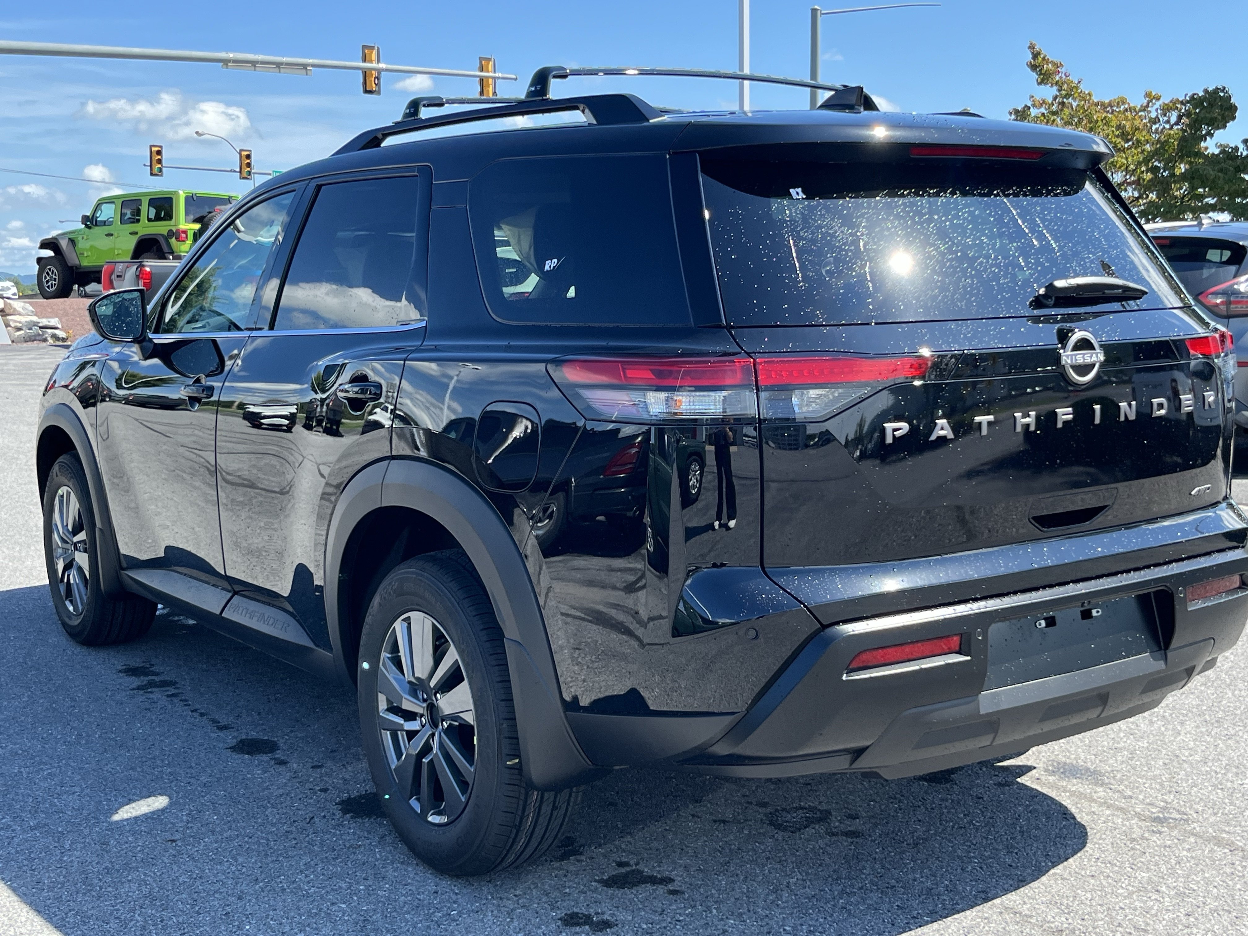 New 2026 Nissan Pathfinder SV AWD/4WD image 11
