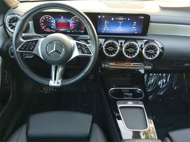 Used 2025 Mercedes-Benz CLA 250 image 13