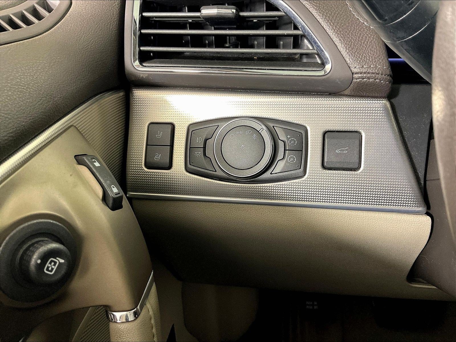 Used 2013 Lincoln MKX FWD image 15