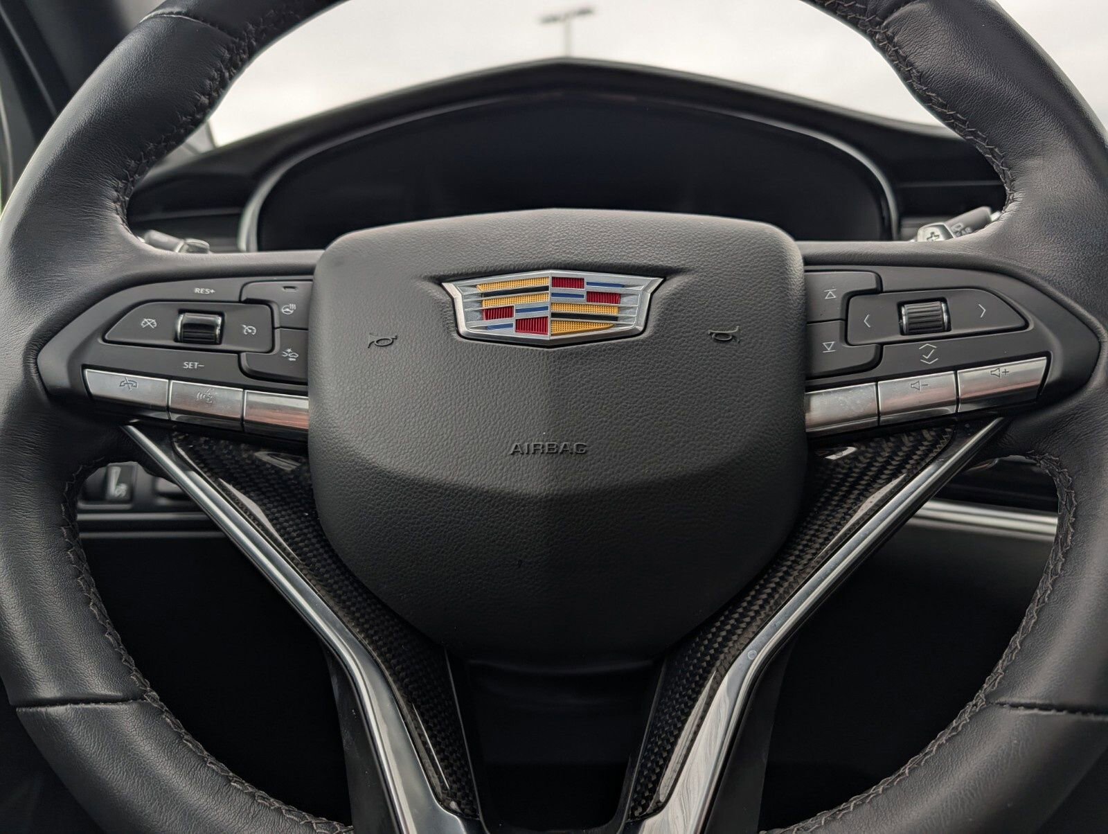 Used 2024 Cadillac XT6 Sport w/ Technology Package AWD/4WD image 41