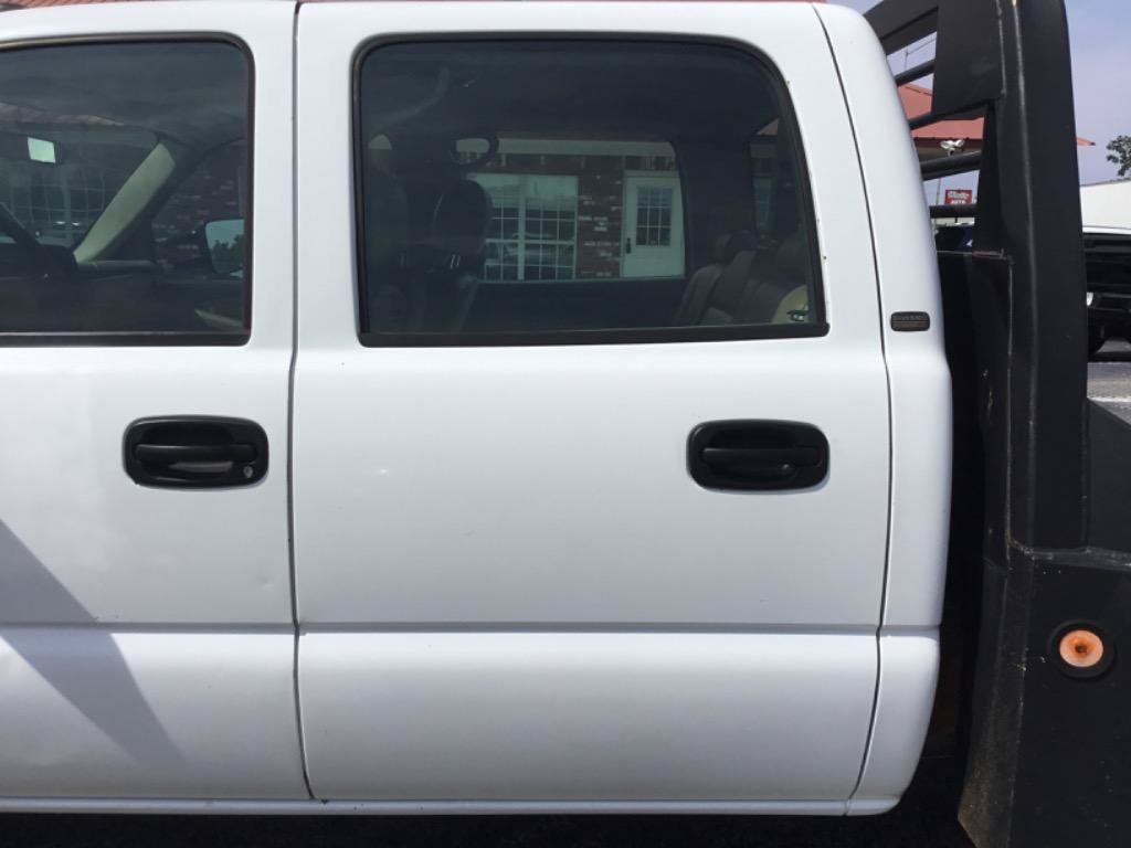Used 2005 Chevrolet Silverado 3500 2WD Crew Cab image 21