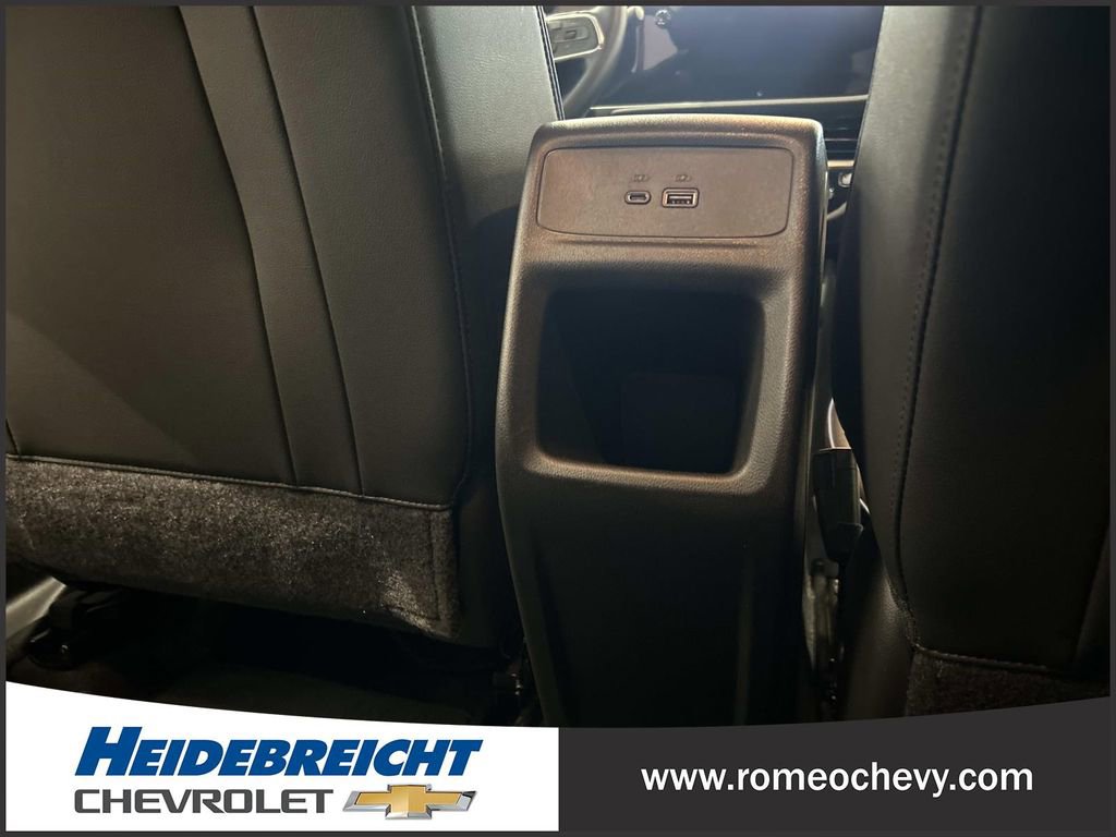 Certified 2024 Buick Envista Sport Touring w/ Convenience I Package FWD image 17