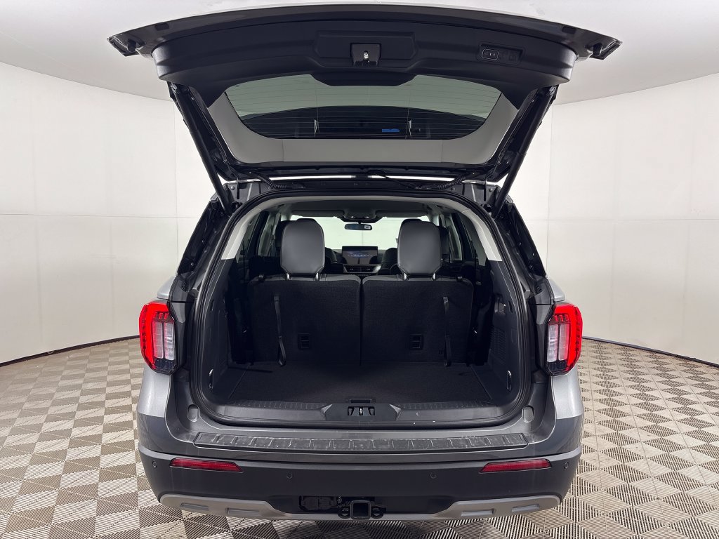 New 2026 Ford Explorer Active w/ Active Comfort Package RWD image 23