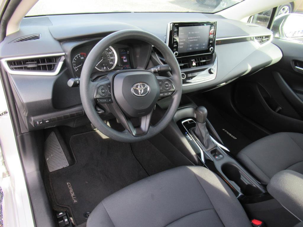Used 2020 Toyota Corolla LE image 15