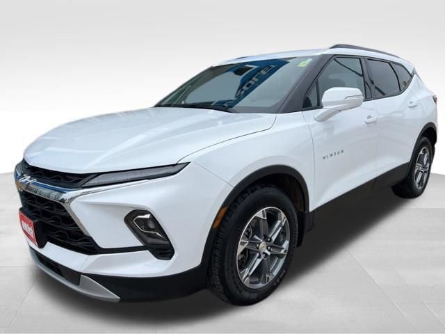 Certified 2024 Chevrolet Blazer LT w/ Sound & Technology Package AWD/4WD image 32
