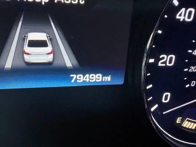 Used 2017 Genesis G80 3.8 image 17