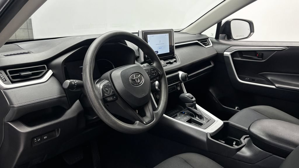 Used 2025 Toyota RAV4 LE FWD image 14