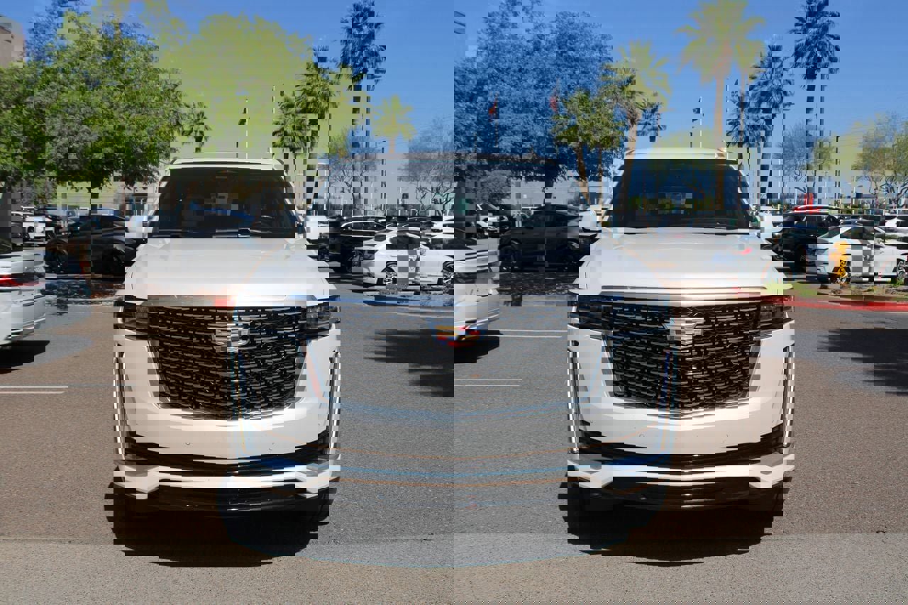 Used 2021 Cadillac Escalade Premium Luxury w/ Driver Assist Tech Package AWD/4WD image 8