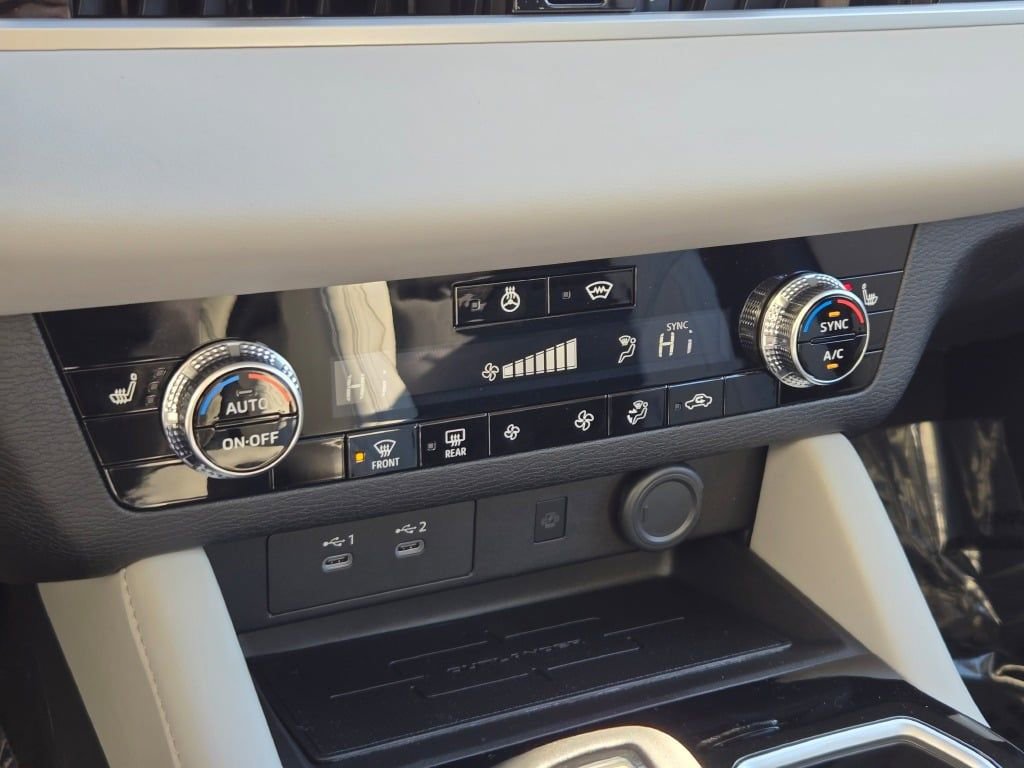 New 2026 Mitsubishi Outlander SE image 23