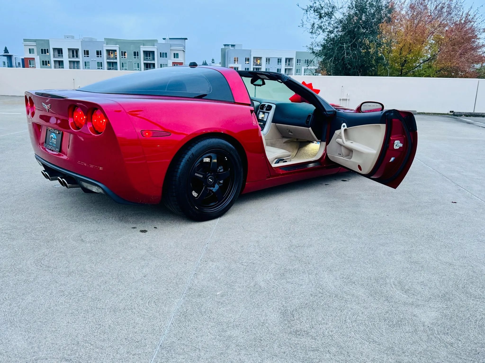 Used 2005 Chevrolet Corvette Coupe w/ Preferred Equipment Group RWD image 44