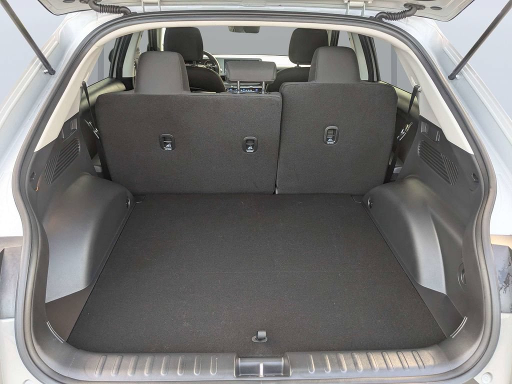 Used 2024 Hyundai Ioniq 5 SE RWD image 17