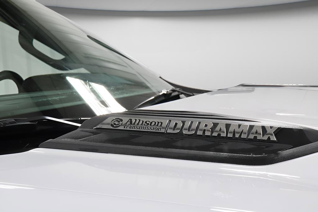 Used 2025 Chevrolet Silverado 2500 LT w/ Convenience Package image 30