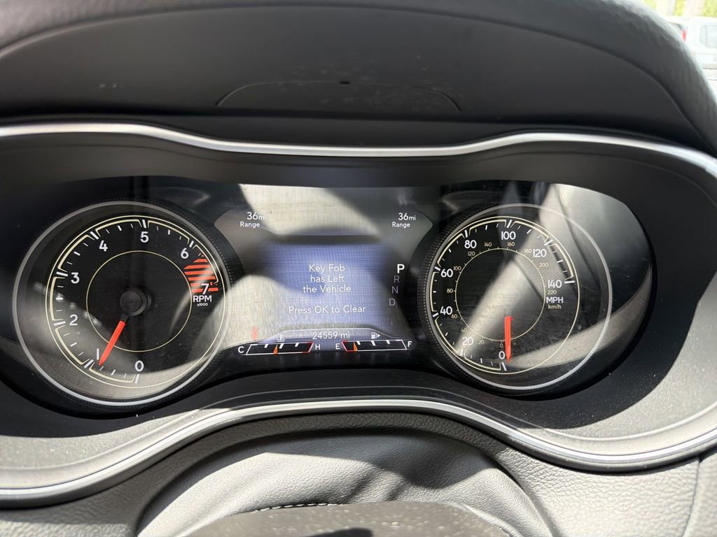 Used 2023 Jeep Cherokee Altitude Lux w/ Lux Elite Package AWD/4WD image 24
