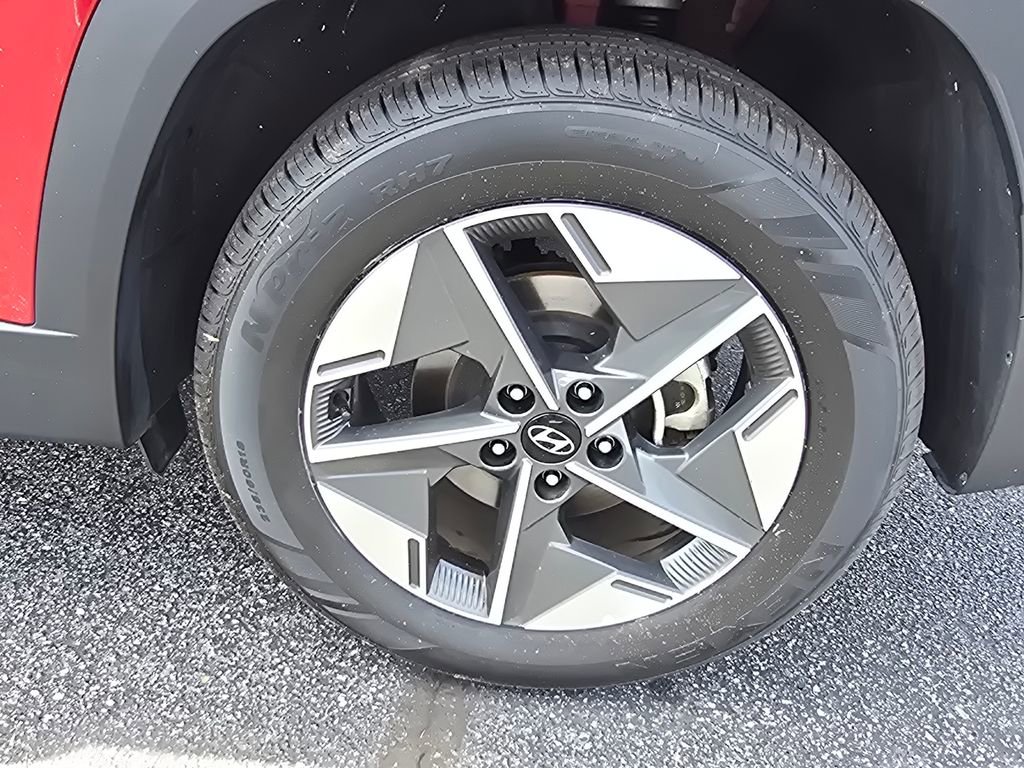 Used 2025 Hyundai Tucson SEL image 12