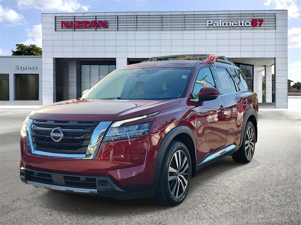 Certified 2023 Nissan Pathfinder Platinum image 3