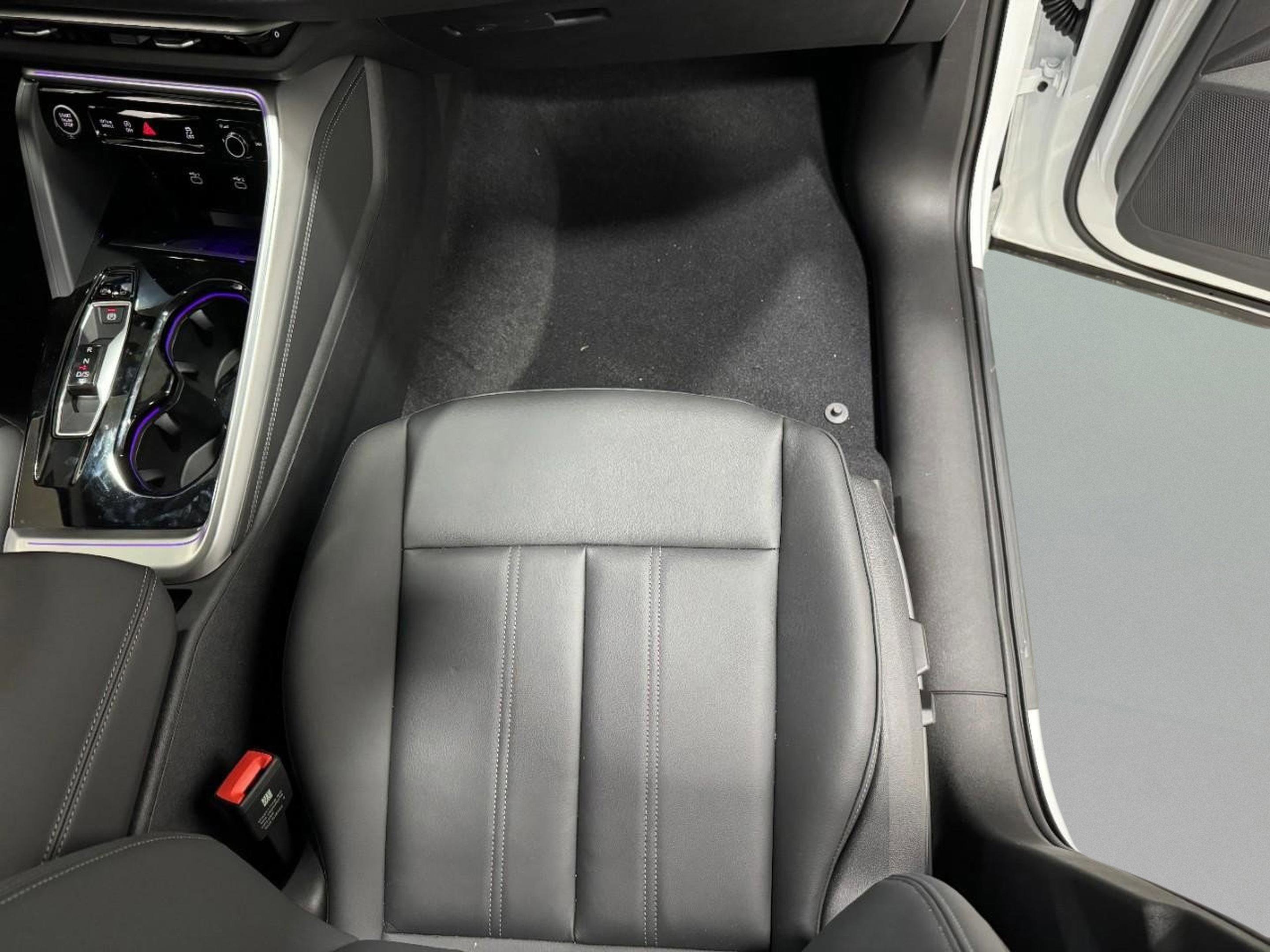 New 2025 Audi Q5 Premium image 17