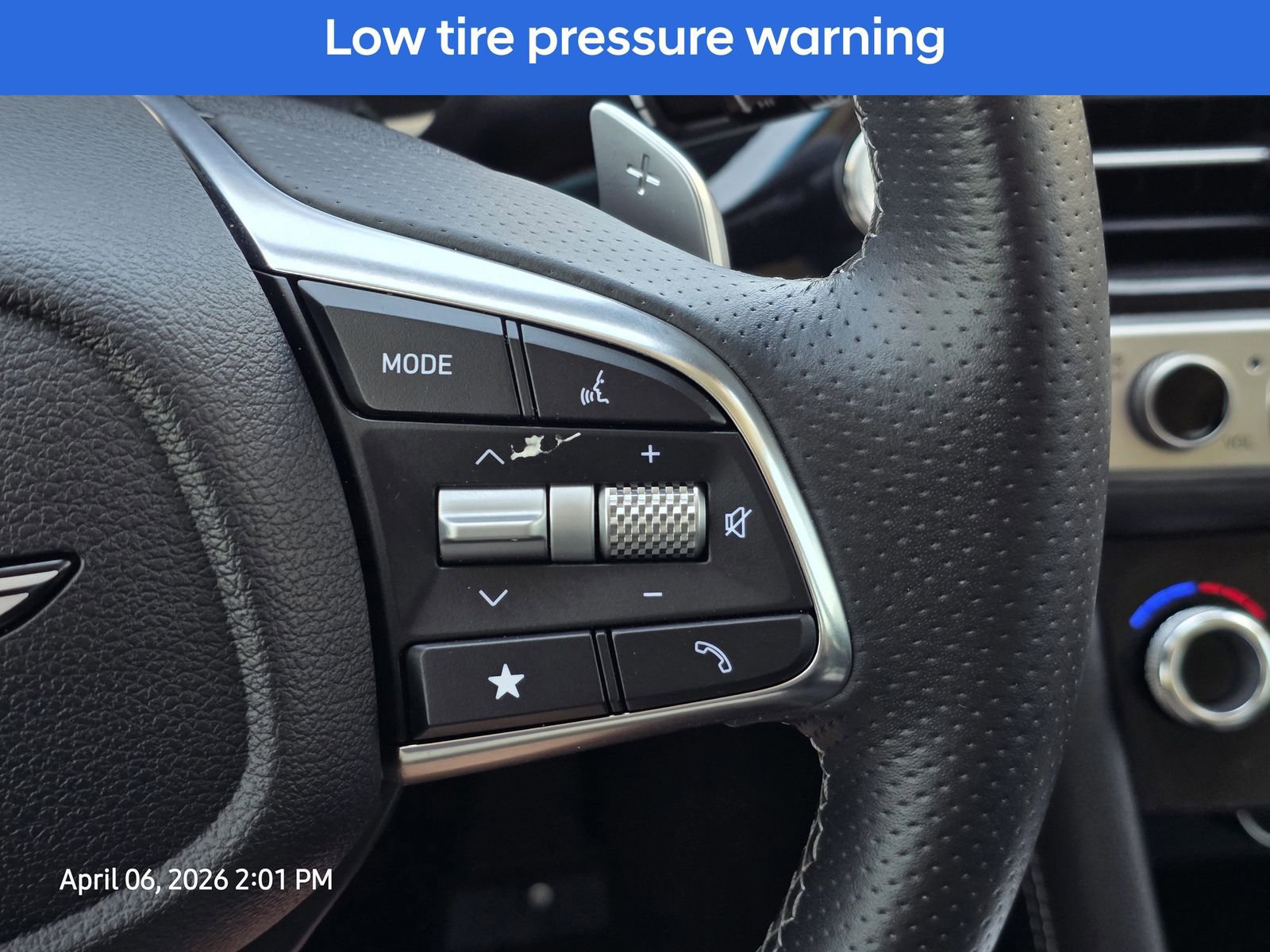 Used 2025 Genesis G70 2.5T image 28