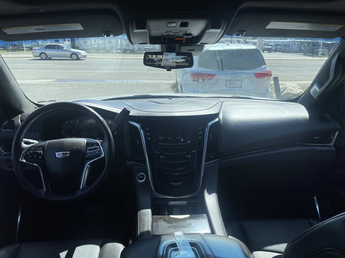 Used 2019 Cadillac Escalade Platinum image 20
