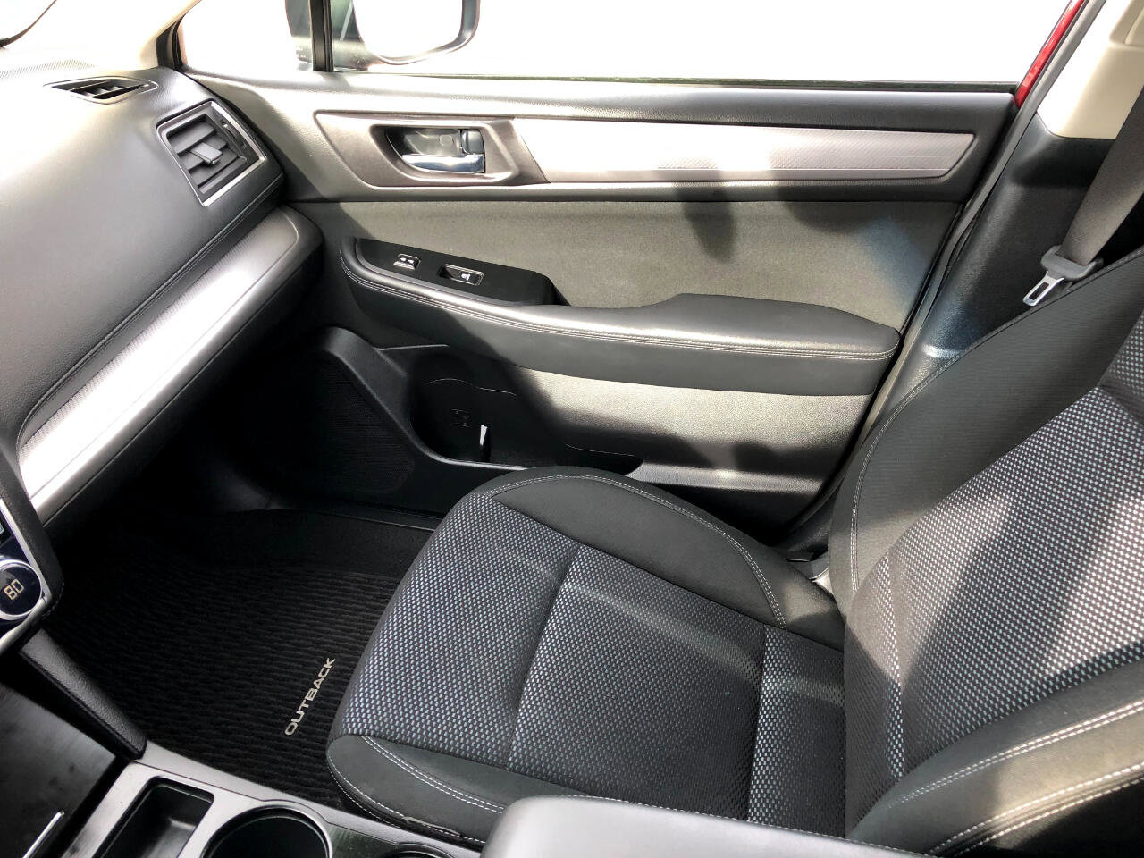 Used 2019 Subaru Outback 2.5i Premium image 22
