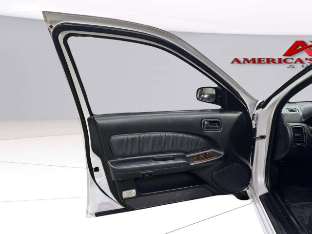 Used 1996 Nissan Maxima GXE FWD image 17