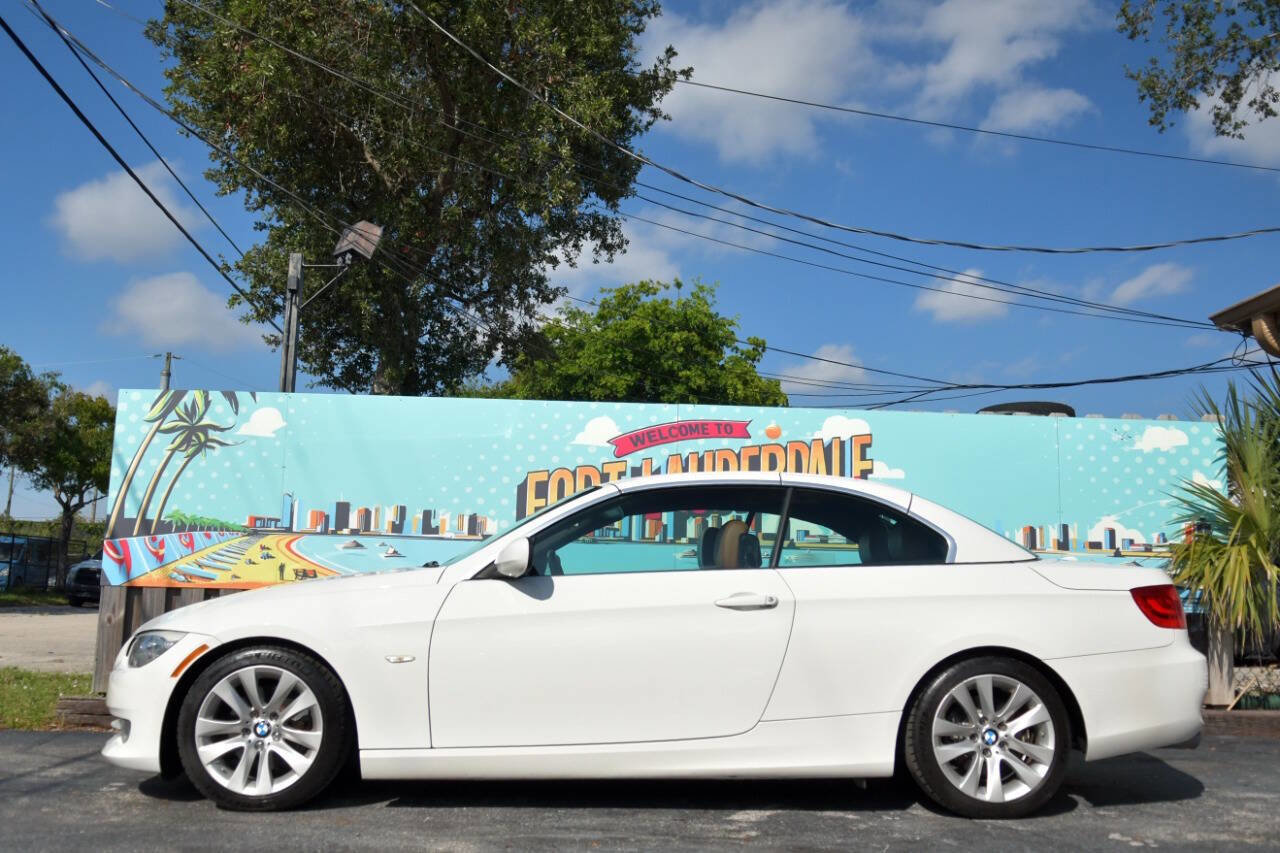 Used 2012 BMW 328i Convertible image 5