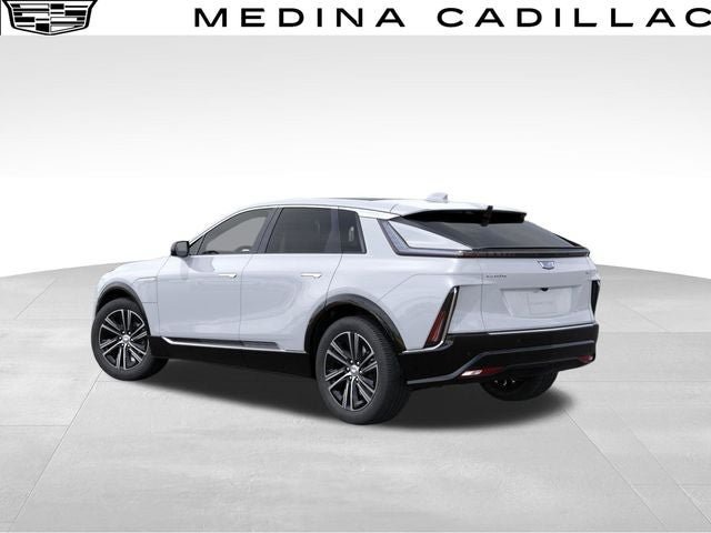 New 2027 Cadillac Lyriq Luxury w/ LPO, Floor Liner Package AWD/4WD image 3