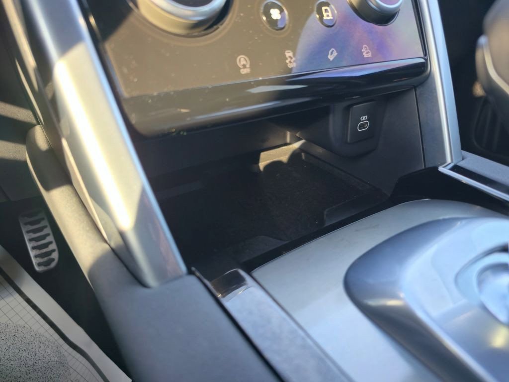 Used 2022 Land Rover Discovery Sport S R-Dynamic AWD/4WD image 22
