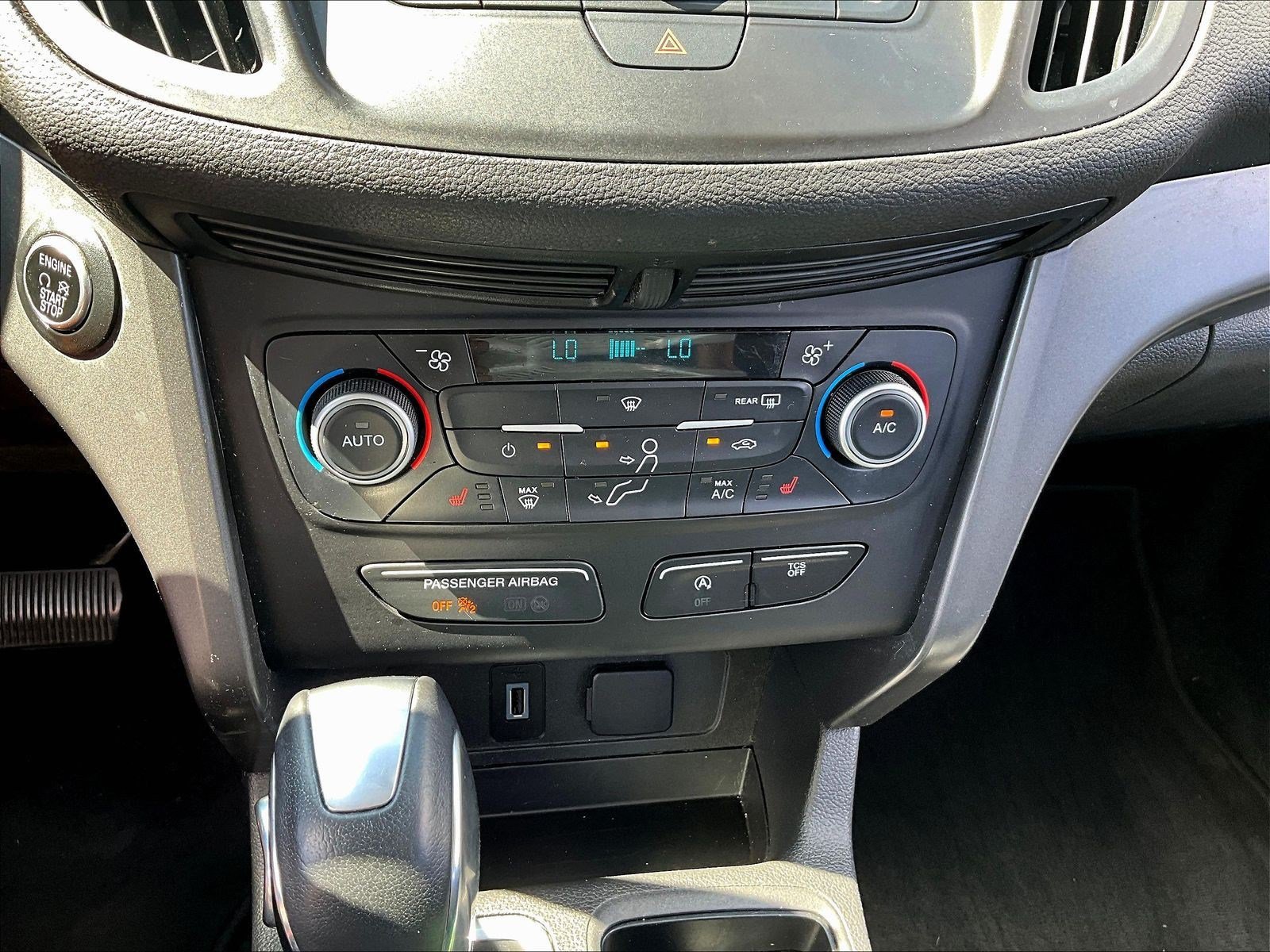 Used 2019 Ford Escape SEL AWD/4WD image 15