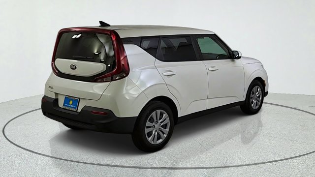 Used 2021 Kia Soul LX FWD image 7