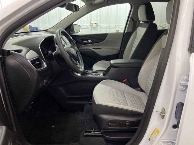 Used 2022 Chevrolet Equinox LS w/ LS Convenience Package image 29