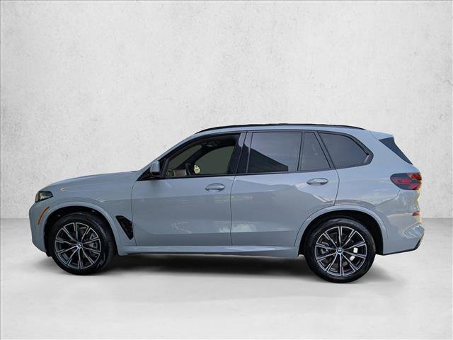 Used 2024 BMW X5 sDrive40i w/ M Sport Package RWD image 9