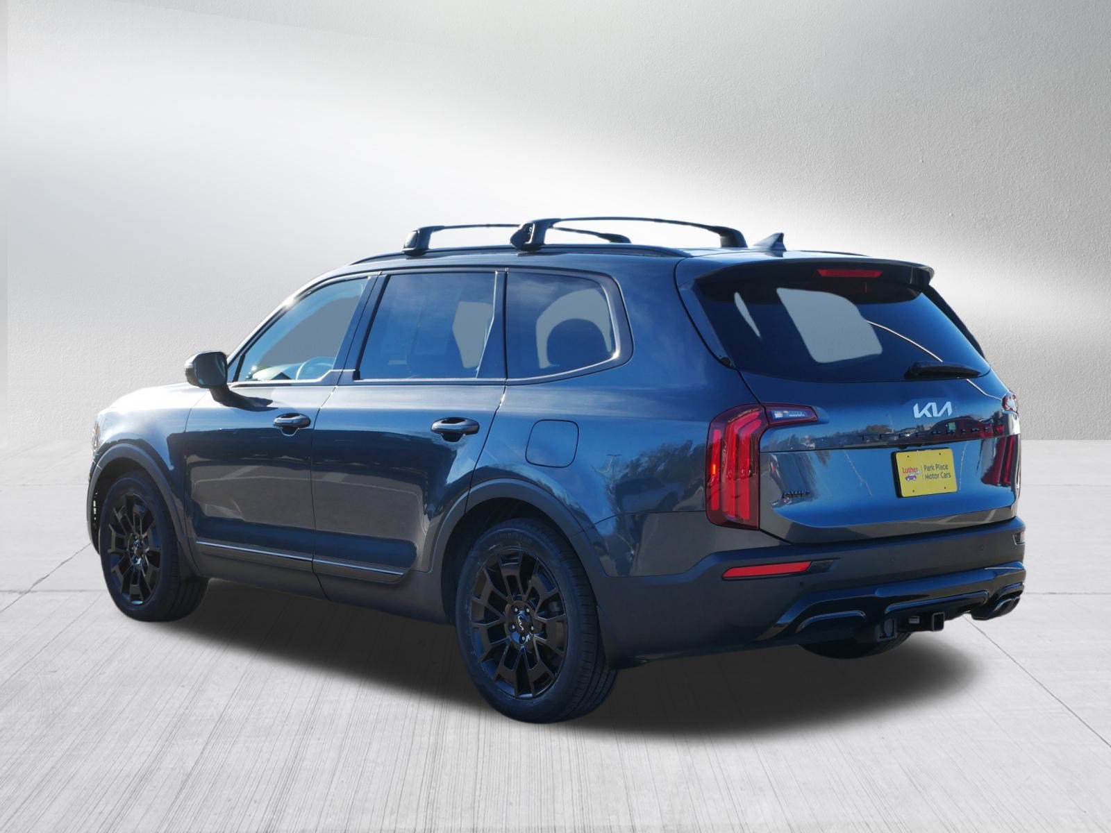Used 2022 Kia Telluride SX w/ SX Prestige Package image 5
