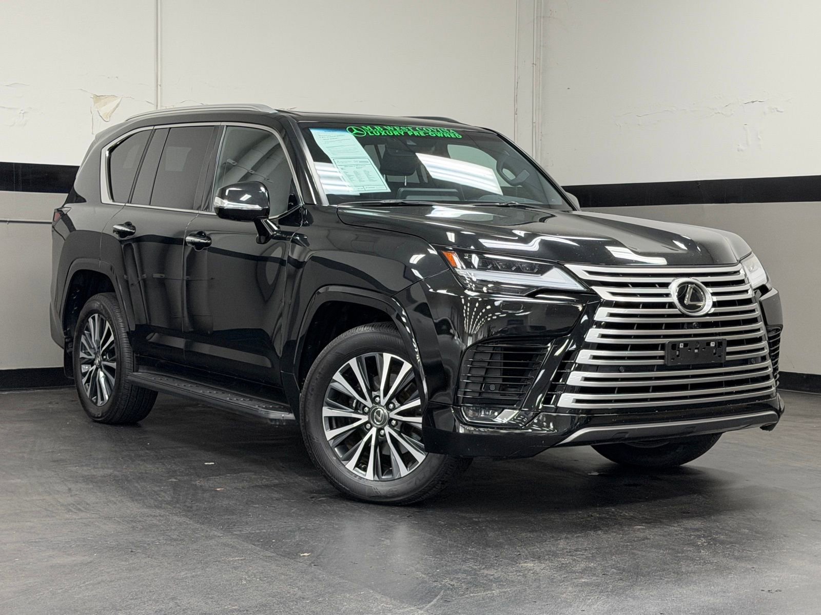 Used 2024 Lexus LX 600 4WD w/ Interior Upgrade Package image 2