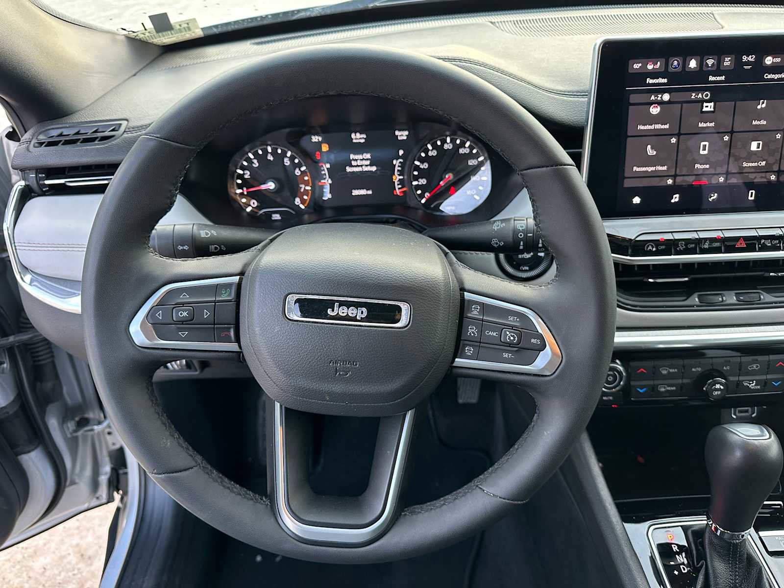 Used 2024 Jeep Compass Limited image 22