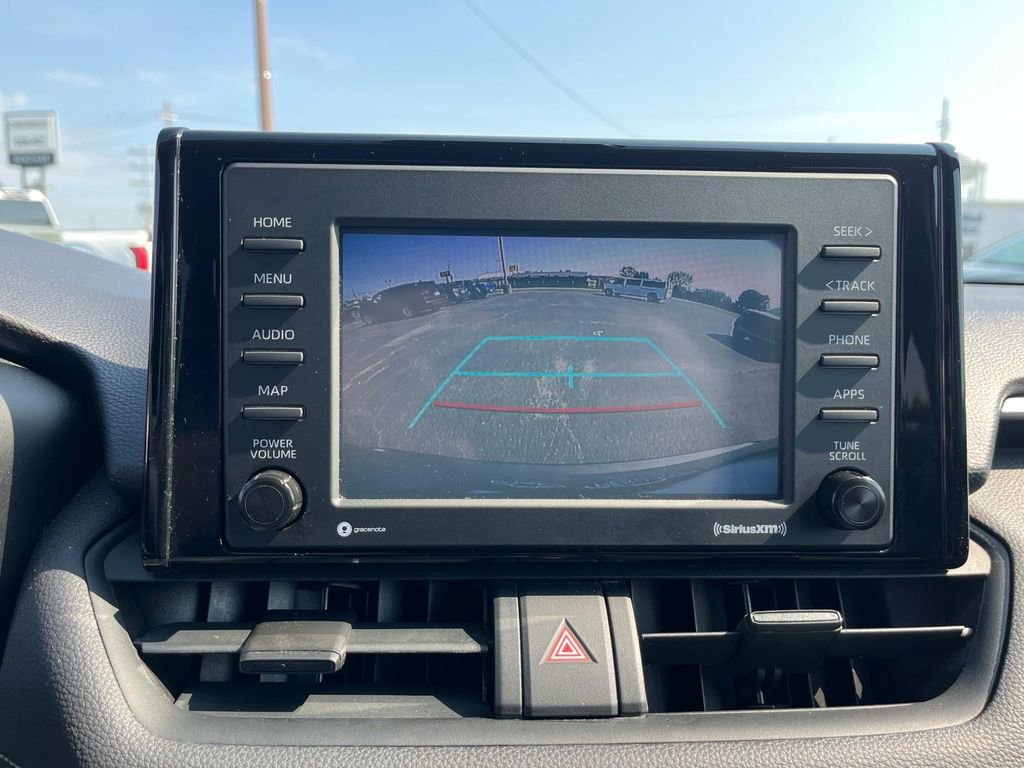 Used 2021 Toyota RAV4 LE image 30