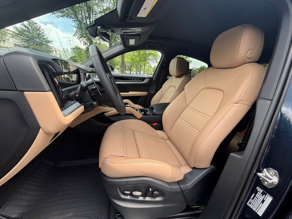 New 2026 Porsche Cayenne Coupe image 5