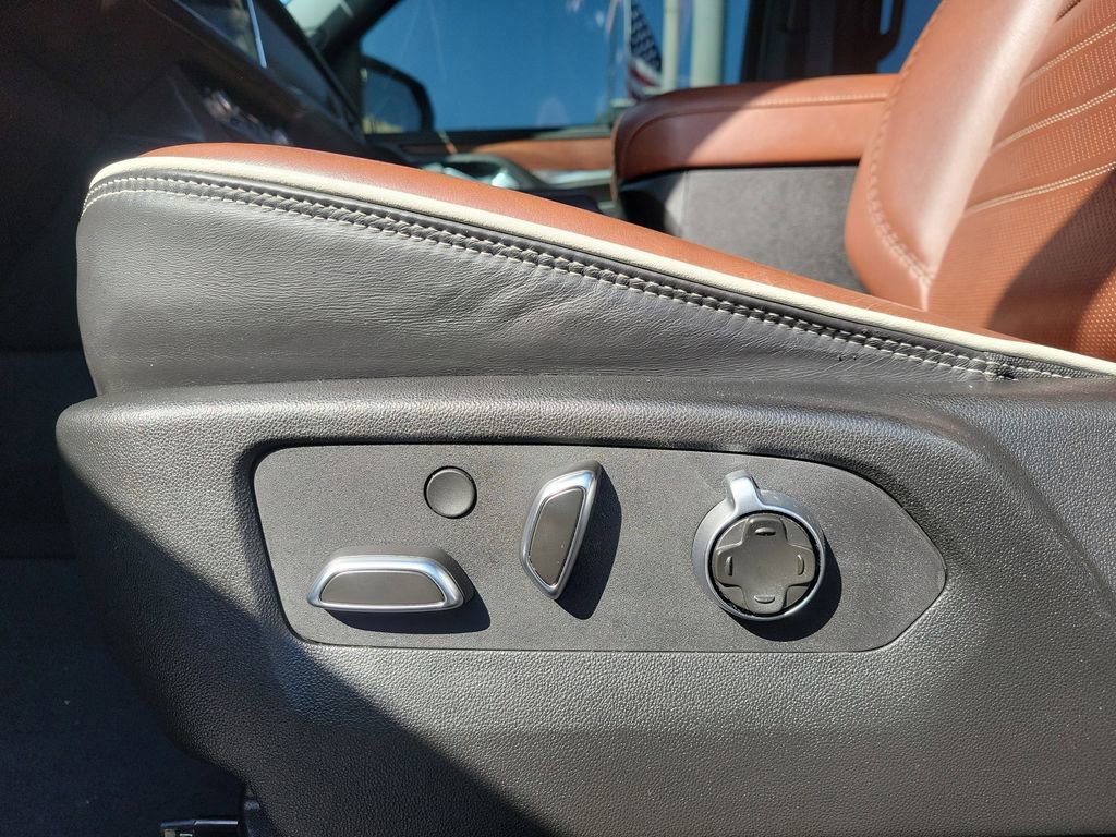 Used 2023 GMC Yukon Denali Ultimate image 24