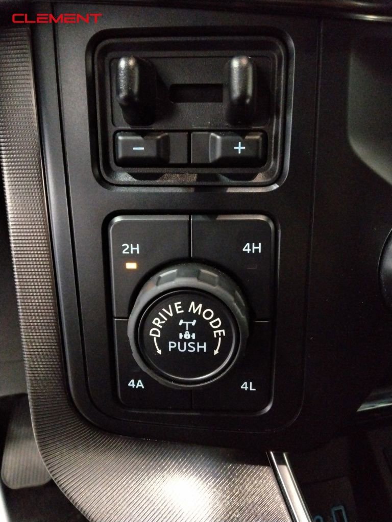 Used 2021 Ford F150 Platinum w/ FX4 Off-Road Package image 15