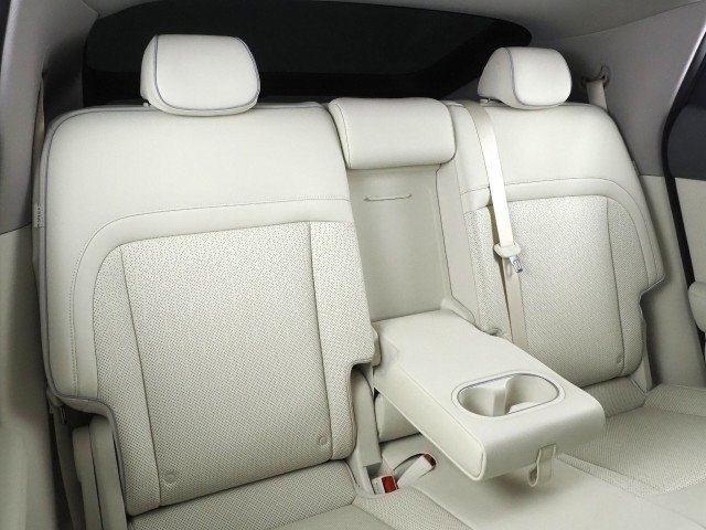 Used 2024 Genesis GV60 Advanced image 15