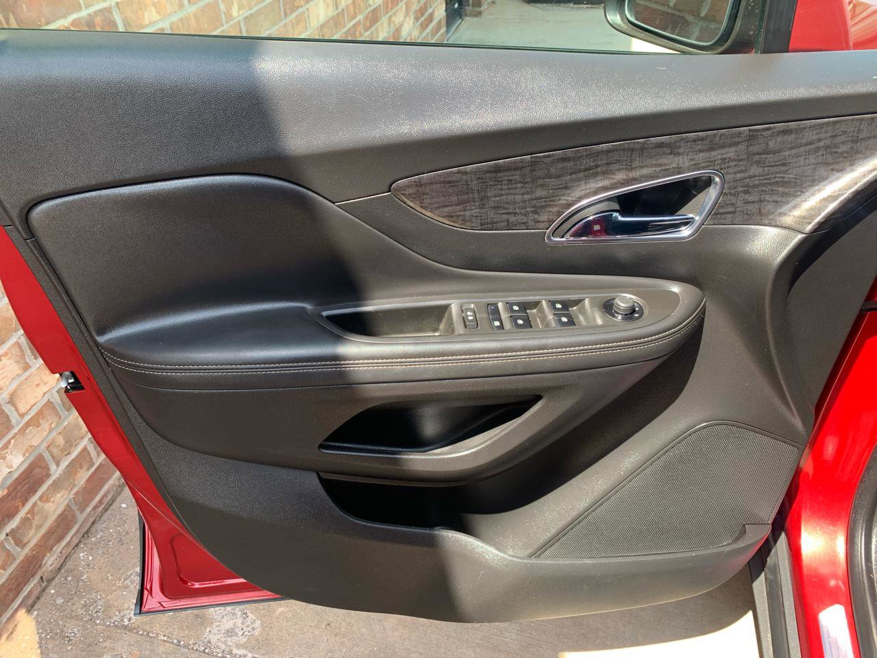 Used 2013 Buick Encore FWD image 22