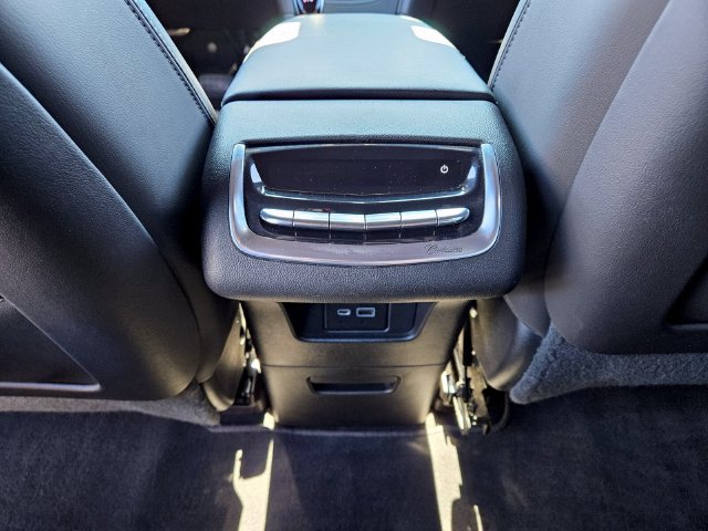 Used 2020 Cadillac XT6 Premium Luxury FWD image 11
