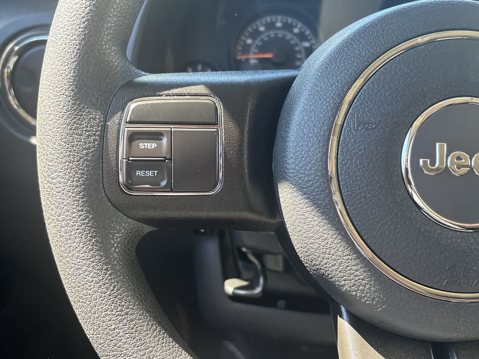 Certified 2017 Jeep Patriot Sport w/ Power Value Group AWD/4WD image 14