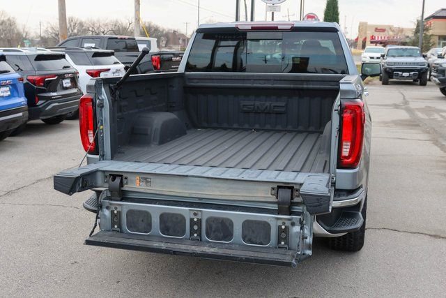 Used 2020 GMC Sierra 1500 SLT w/ SLT Premium Package image 10