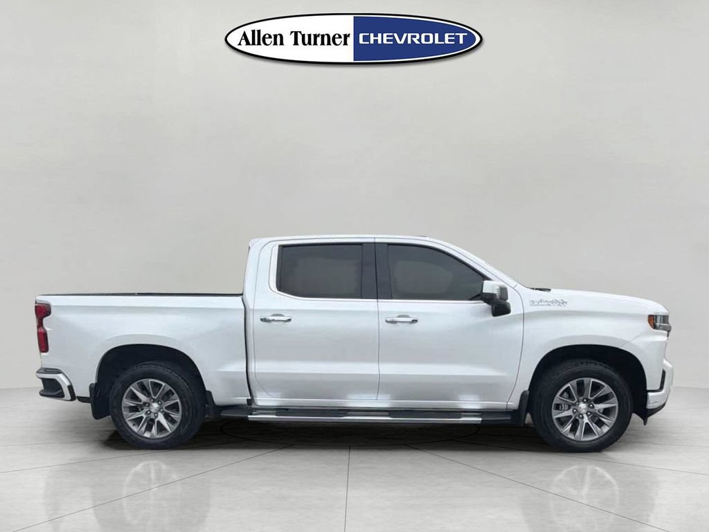 Used 2019 Chevrolet Silverado 1500 High Country w/ Technology Package AWD/4WD image 3