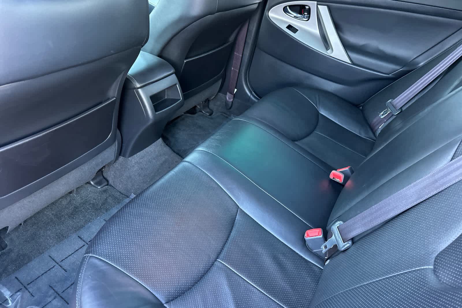 Used 2007 Toyota Camry SE image 4